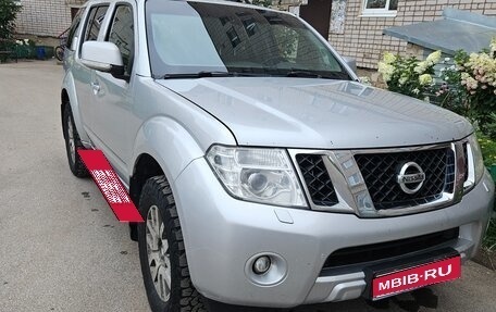 Nissan Pathfinder, 2011 год, 1 200 000 рублей, 1 фотография