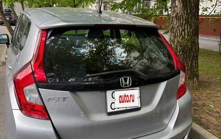 Honda Fit III, 2018 год, 1 350 000 рублей, 3 фотография