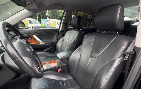 Toyota Camry, 2011 год, 1 250 000 рублей, 18 фотография