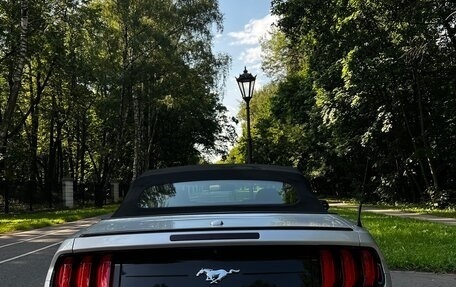 Ford Mustang VI рестайлинг, 2018 год, 2 990 000 рублей, 10 фотография