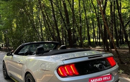 Ford Mustang VI рестайлинг, 2018 год, 2 990 000 рублей, 16 фотография