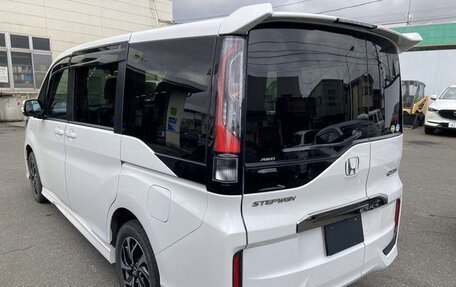Honda Stepwgn IV, 2021 год, 2 198 000 рублей, 2 фотография