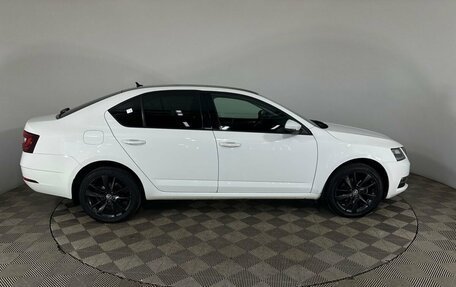 Skoda Octavia, 2017 год, 1 938 000 рублей, 4 фотография