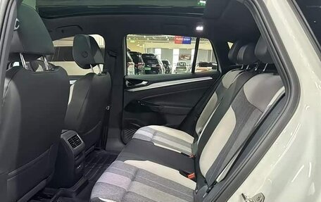 Volkswagen ID.4, 2023 год, 1 900 000 рублей, 8 фотография