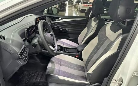 Volkswagen ID.4, 2023 год, 1 900 000 рублей, 15 фотография