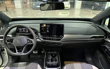 Volkswagen ID.4, 2023 год, 1 900 000 рублей, 13 фотография