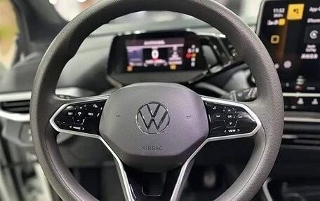 Volkswagen ID.4, 2023 год, 1 900 000 рублей, 14 фотография