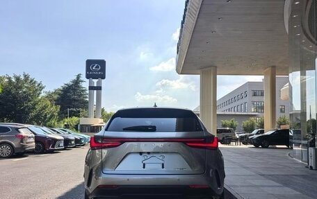 Lexus NX, 2021 год, 3 130 000 рублей, 2 фотография