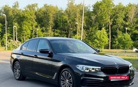 BMW 5 серия, 2018 год, 4 600 000 рублей, 2 фотография