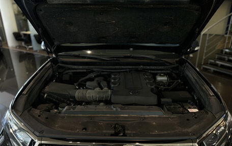 Toyota Land Cruiser Prado 150 рестайлинг 2, 2021 год, 5 777 000 рублей, 9 фотография