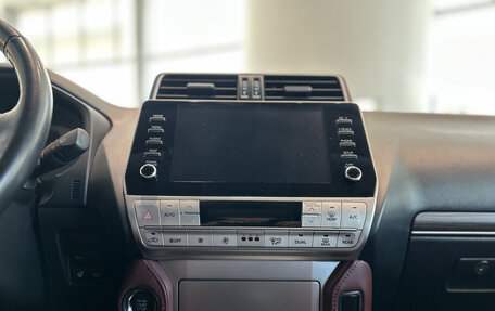 Toyota Land Cruiser Prado 150 рестайлинг 2, 2021 год, 5 777 000 рублей, 15 фотография