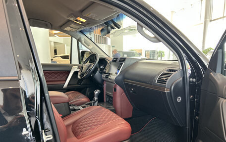 Toyota Land Cruiser Prado 150 рестайлинг 2, 2021 год, 5 777 000 рублей, 11 фотография