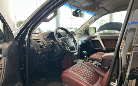 Toyota Land Cruiser Prado 150 рестайлинг 2, 2021 год, 5 777 000 рублей, 16 фотография