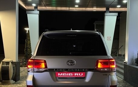 Toyota Land Cruiser 200, 2015 год, 6 550 000 рублей, 3 фотография