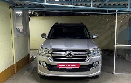 Toyota Land Cruiser 200, 2015 год, 6 550 000 рублей, 12 фотография