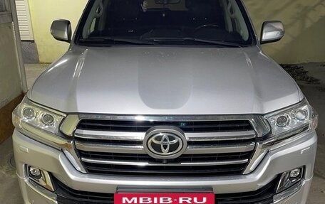 Toyota Land Cruiser 200, 2015 год, 6 550 000 рублей, 11 фотография