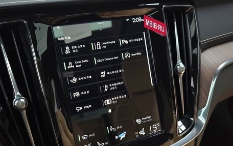 Volvo V60 Cross Country II, 2020 год, 3 470 000 рублей, 15 фотография