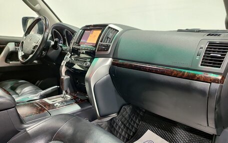 Toyota Land Cruiser 200, 2015 год, 3 700 000 рублей, 12 фотография