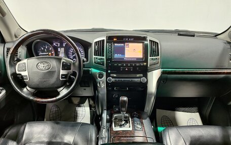 Toyota Land Cruiser 200, 2015 год, 3 700 000 рублей, 13 фотография