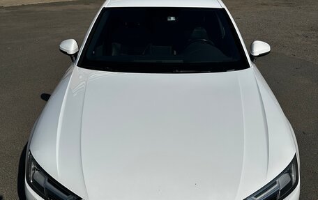 Audi A4, 2017 год, 2 180 000 рублей, 4 фотография