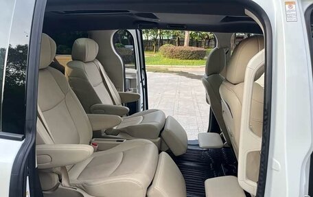 Toyota Sienna, 2021 год, 3 263 000 рублей, 18 фотография