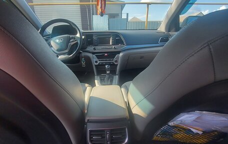 Hyundai Elantra VI рестайлинг, 2016 год, 1 550 000 рублей, 22 фотография