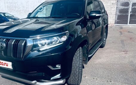 Toyota Land Cruiser Prado 150 рестайлинг 2, 2018 год, 4 300 000 рублей, 1 фотография
