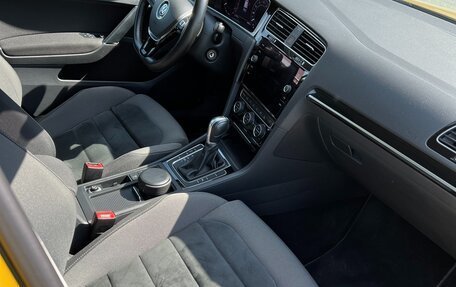 Volkswagen Golf VII, 2018 год, 2 550 000 рублей, 11 фотография
