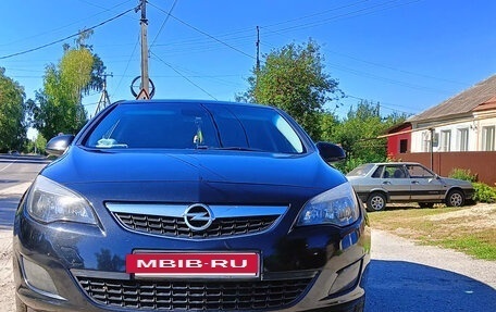 Opel Astra J, 2011 год, 750 000 рублей, 4 фотография