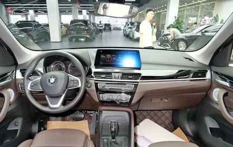 BMW X1, 2022 год, 3 030 000 рублей, 7 фотография