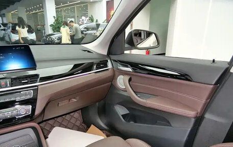 BMW X1, 2022 год, 3 030 000 рублей, 22 фотография