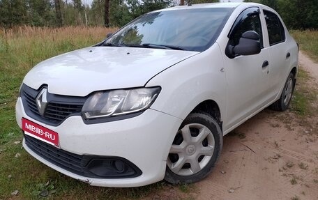 Renault Logan II, 2018 год, 630 000 рублей, 3 фотография