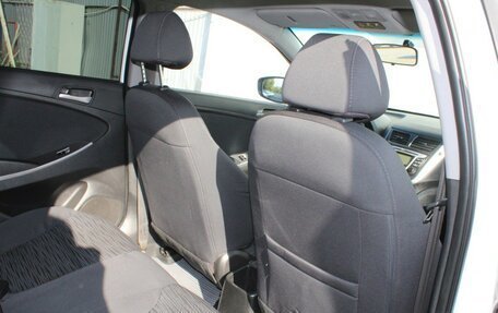 Hyundai Solaris II рестайлинг, 2015 год, 850 000 рублей, 8 фотография
