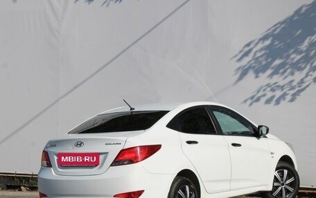 Hyundai Solaris II рестайлинг, 2015 год, 850 000 рублей, 4 фотография