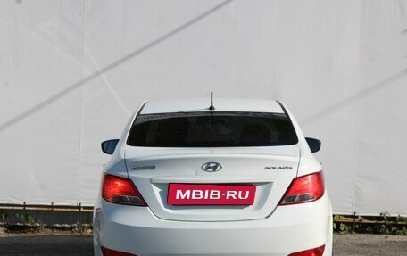 Hyundai Solaris II рестайлинг, 2015 год, 850 000 рублей, 5 фотография