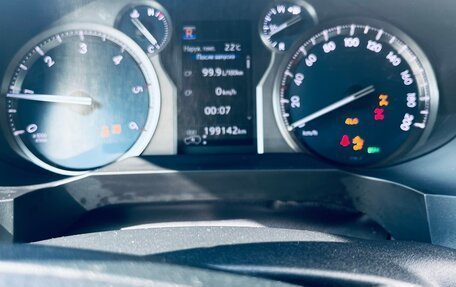 Toyota Land Cruiser Prado 150 рестайлинг 2, 2018 год, 4 300 000 рублей, 6 фотография