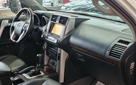 Toyota Land Cruiser Prado 150 рестайлинг 2, 2010 год, 2 889 000 рублей, 26 фотография