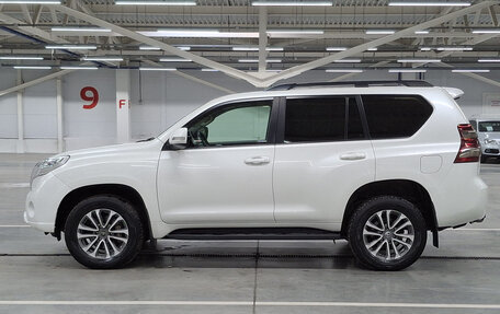 Toyota Land Cruiser Prado 150 рестайлинг 2, 2014 год, 3 290 000 рублей, 8 фотография