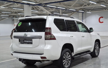 Toyota Land Cruiser Prado 150 рестайлинг 2, 2014 год, 3 290 000 рублей, 5 фотография