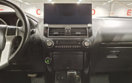 Toyota Land Cruiser Prado 150 рестайлинг 2, 2014 год, 3 290 000 рублей, 15 фотография