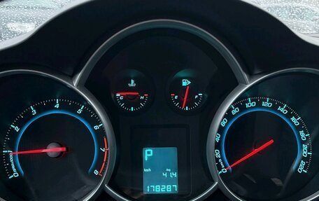 Chevrolet Cruze II, 2012 год, 655 000 рублей, 9 фотография