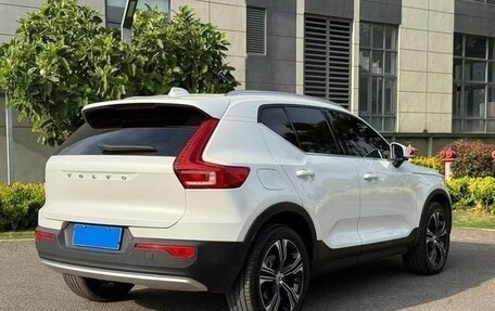 Volvo XC40 I, 2022 год, 2 450 000 рублей, 4 фотография