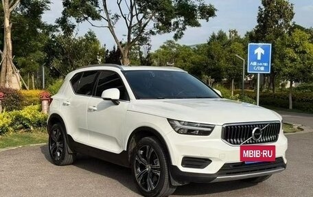 Volvo XC40 I, 2022 год, 2 450 000 рублей, 3 фотография