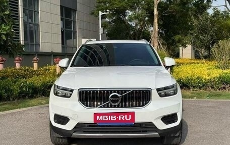 Volvo XC40 I, 2022 год, 2 450 000 рублей, 2 фотография