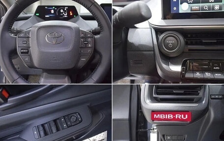 Toyota Prius IV XW50, 2024 год, 3 180 000 рублей, 17 фотография