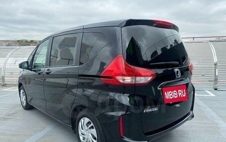 Honda Freed II, 2020 год, 1 260 000 рублей, 2 фотография
