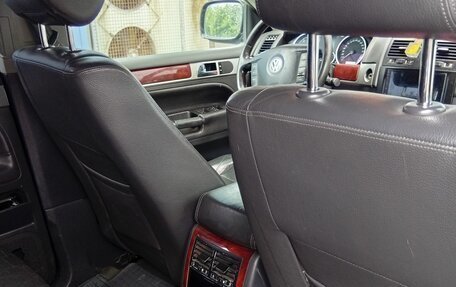 Volkswagen Touareg III, 2005 год, 900 000 рублей, 7 фотография