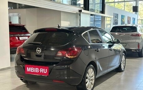 Opel Astra J, 2010 год, 819 900 рублей, 4 фотография