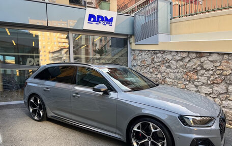 Audi RS 4, 2022 год, 5 900 000 рублей, 2 фотография
