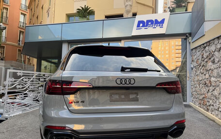 Audi RS 4, 2022 год, 5 900 000 рублей, 8 фотография